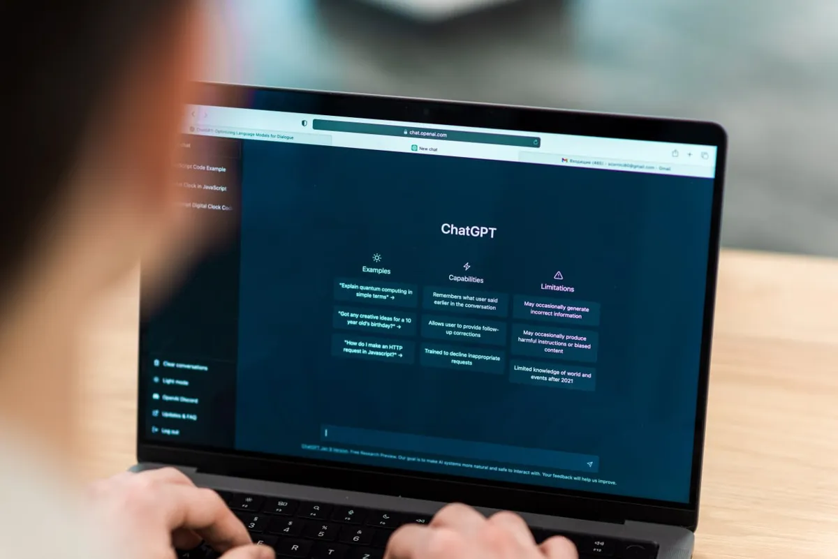 ChatGPT - невероятный инструментом для веб-разработки и SEO