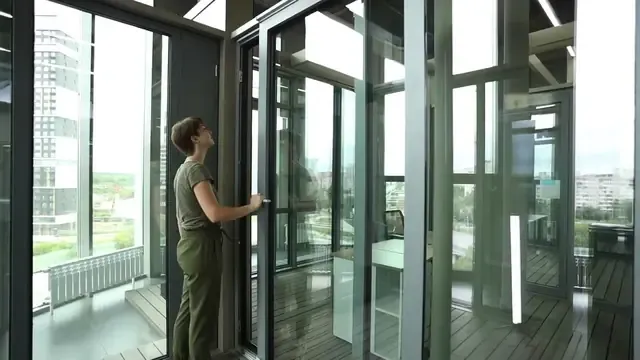 Алютех: раздвижные двери