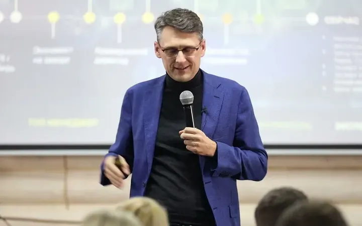 Выступления спикеров: видео